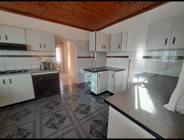 3 BEDROOM PROPERTY TO RENT IN BROOKDALE